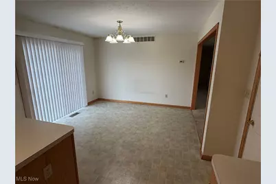 762 Maplewood Avenue, Sheffield Lake, OH 44054 - Photo 8