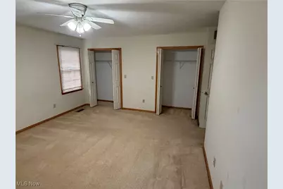 762 Maplewood Avenue, Sheffield Lake, OH 44054 - Photo 18