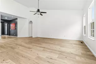 7606 Knollridge Ave NE, Canton, OH 44721 - Photo 12