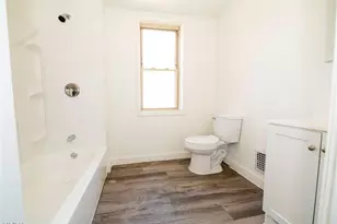 911 N Water St, Uhrichsville, OH 44683 - Photo 28