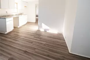 911 N Water St, Uhrichsville, OH 44683 - Photo 14