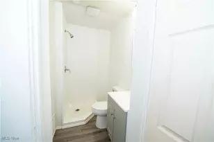 911 N Water St, Uhrichsville, OH 44683 - Photo 20