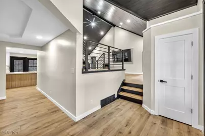 31900 Chardon Road, Willoughby Hills, OH 44094 - Photo 6