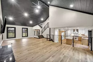 31900 Chardon Rd, Willoughby Hills, OH 44094 - Photo 8