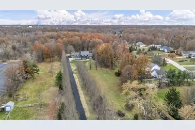 31900 Chardon Road, Willoughby Hills, OH 44094 - Photo 46