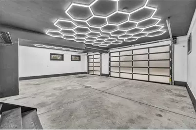 31900 Chardon Road, Willoughby Hills, OH 44094 - Photo 36