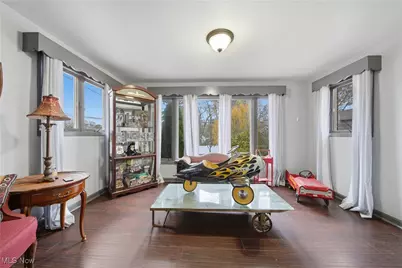 554 Morningview Avenue, Akron, OH 44305 - Photo 6