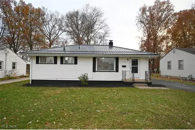 3325 Sunnybrooke Drive, Youngstown, OH 44511 - Photo 1