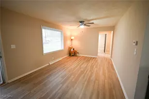 3325 Sunnybrooke Dr, Youngstown, OH 44511 - Photo 24