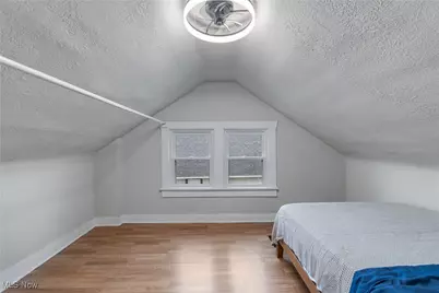 126 E Mapledale Avenue, Akron, OH 44301 - Photo 18