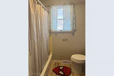 955 W Main Street, Washingtonville, OH 44490 - Photo 26