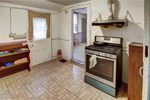 1593 E 45th St, Loveland, OH 44103 - Photo 8