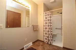 3673 Nottingham Ave, Austintown, OH 44511 - Photo 22