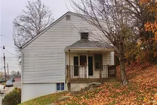 113 Lincoln Ave, Weirton, WV 26062 - Photo 2