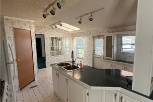 18592 Edwards Rd, Doylestown, OH 44230 - Photo 8