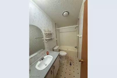 18592 Edwards Road #137, Doylestown, OH 44230 - Photo 16