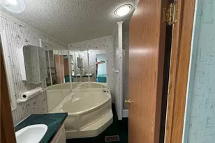 18592 Edwards Rd, Doylestown, OH 44230 - Photo 14