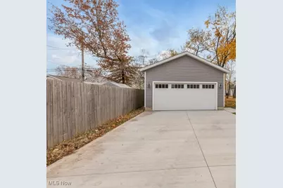 2253 E 97th Street, Loveland, OH 44106 - Photo 2