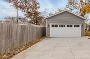 2253 E 97th St, Loveland, OH 44106 - Photo 2