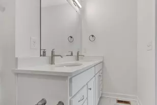 2253 E 97th St, Loveland, OH 44106 - Photo 16