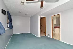 8010 Zupancic Dr, Garrettsville, OH 44231 - Photo 10