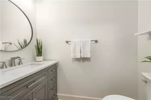 39111 Princeton Cir, Avon, OH 44011 - Photo 22