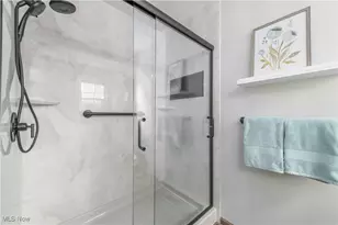 39111 Princeton Cir, Avon, OH 44011 - Photo 26