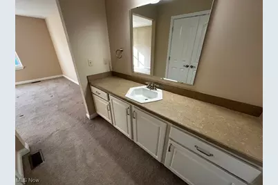 5071 Shepherds Glen, Willoughby, OH 44094 - Photo 16