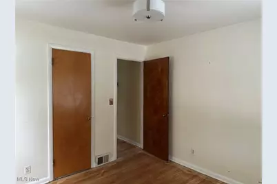 363 E 324th Street, Willowick, OH 44095 - Photo 14
