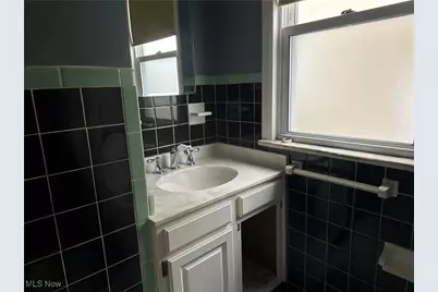 363 E 324th Street, Willowick, OH 44095 - Photo 16