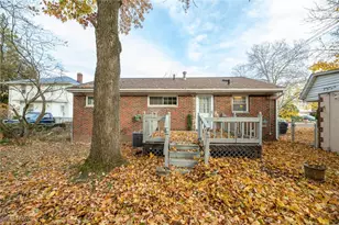 1074 N Main St, Akron, OH 44310 - Photo 18