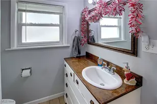 1465 Multnoma Ave, Akron, OH 44305 - Photo 10