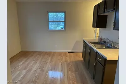 1820 Midway Avenue NE, Canton, OH 44705 - Photo 10