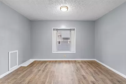 1304 Kellogg Avenue, Akron, OH 44314 - Photo 12