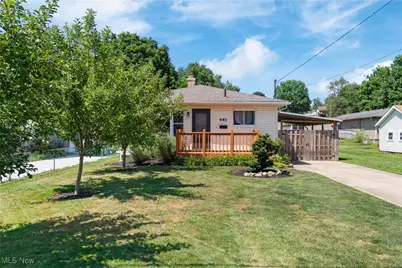 441 Glenn Street, Barberton, OH 44203 - Photo 1