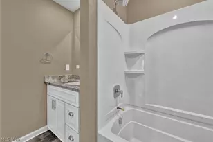 1390 Mussel Shoals Dr, Brunswick, OH 44212 - Photo 26