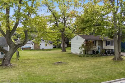 7084 Lake Road E, Madison, OH 44057 - Photo 30