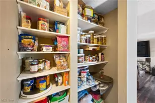 7084 Lake Rd E, Madison, OH 44057 - Photo 12