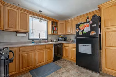 540 Carver Street NW, Massillon, OH 44647 - Photo 4