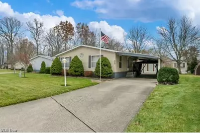 275 Ashwood Drive, Elyria, OH 44035 - Photo 2