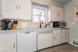 408 E 322nd St, Willowick, OH 44095 - Photo 4