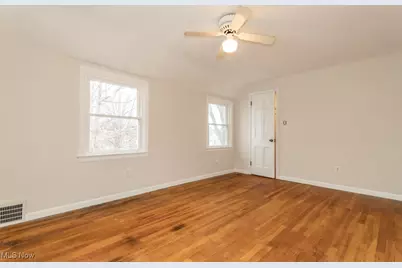 408 E 322nd Street, Willowick, OH 44095 - Photo 18