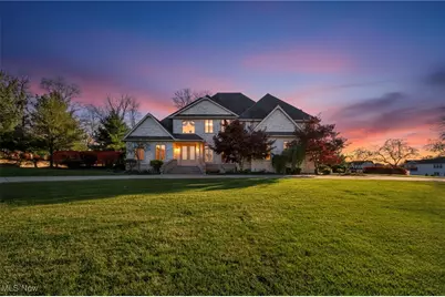 1524 Eagle Watch Street NE, Canton, OH 44721 - Photo 2