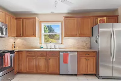 3751 Wyoga Lake Road, Cuyahoga Falls, OH 44224 - Photo 18