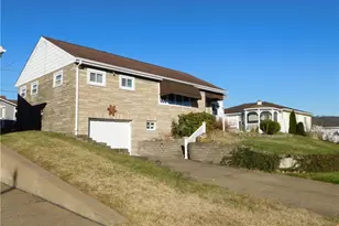 1524 8th St, Moundsville, WV 26041 - Photo 2