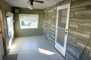 1524 8th St, Moundsville, WV 26041 - Photo 4