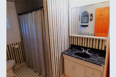 1524 8th Street, Moundsville, WV 26041 - Photo 16