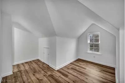 19315 Gladstone Road, Warrensville Heights, OH 44122 - Photo 26