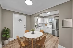 19315 Gladstone Rd, Warrensville Heights, OH 44122 - Photo 14