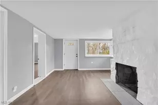 2564 Forest Dr, Hinckley, OH 44233 - Photo 6